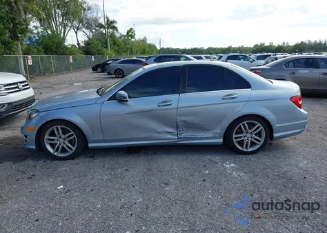 2013 Mercedes-Benz C 250 Sport from USA, damaged, VIN WDDGF4HB8DR245873
